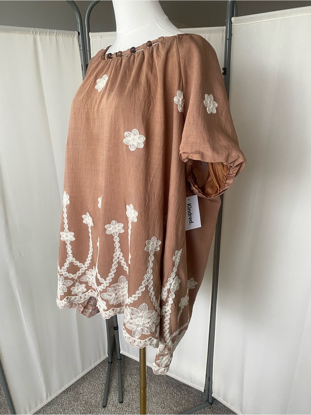 Kindred 3X Brown Floral Embroidered Boho Tunic Top NWT.